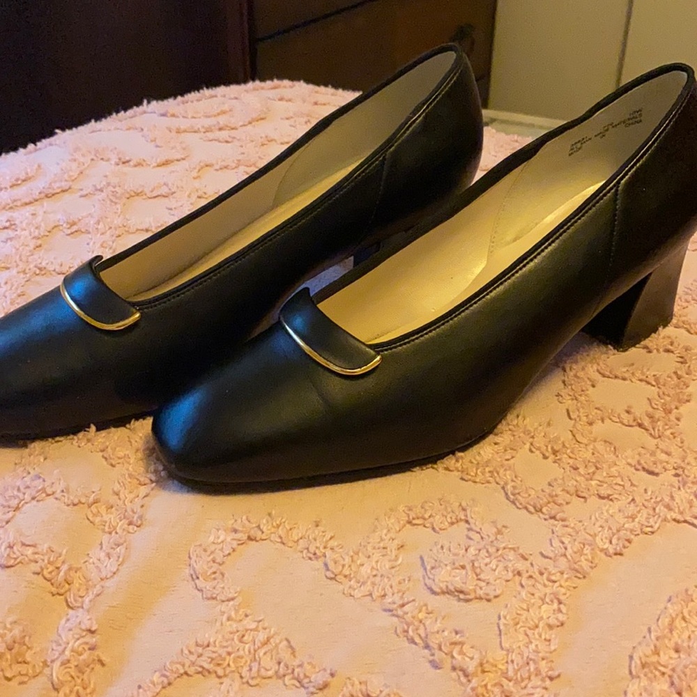 Vintage Black I Love Comfort Heels